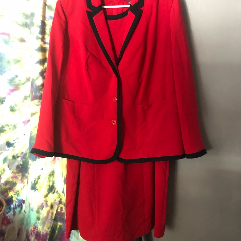 Red dress set